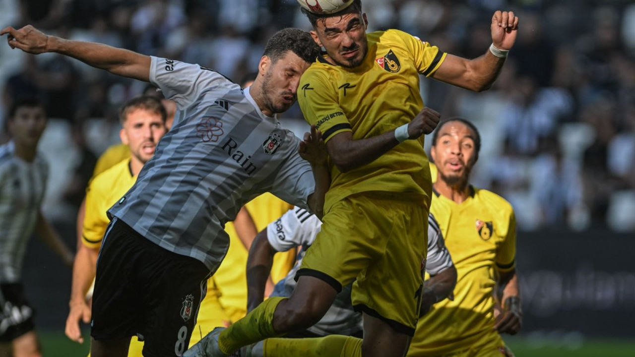 Beşiktaş'ta şok sakatlık. Acı içinde sahayı terk etti.