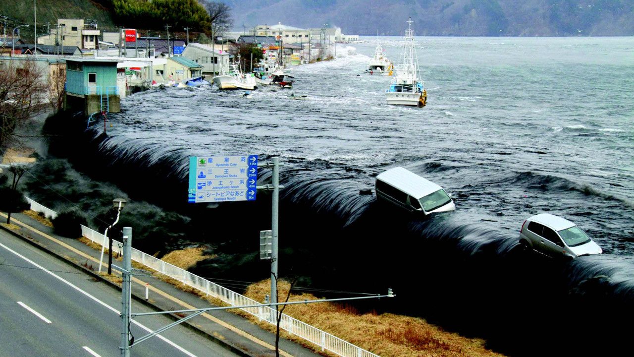 Japonya'da tsunami uyarısı verildi