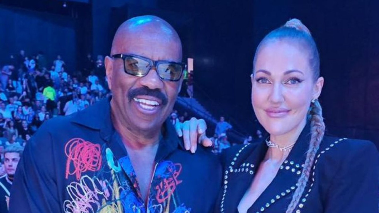 Meryem Uzerli Abu Dabi’de NBA maçı izledi