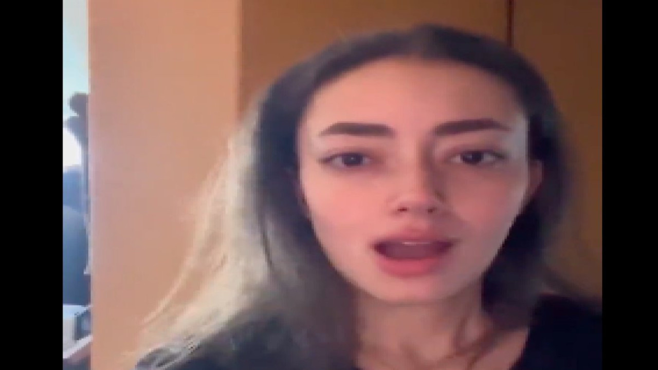 Filistinli genç kadın, bombaların patlamasıyla oluşan basıncı göstererek anlattı