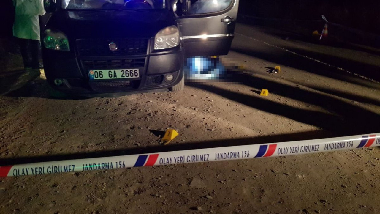 Aracında ölü halde bulundu