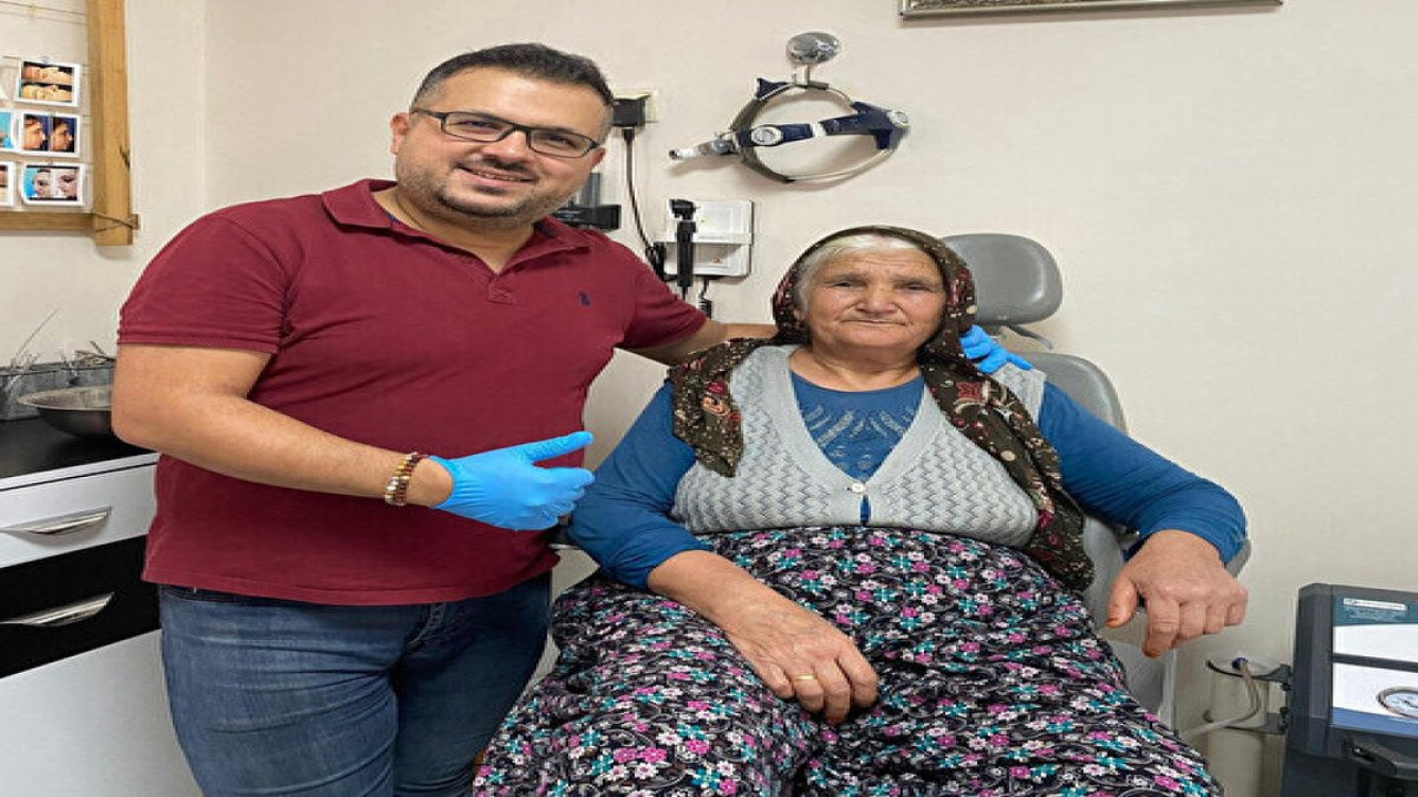 Hışırtı şikâyetiyle hastaneye giden Manisalı kadının kulağına örümcek yuva yaptı. Doktor hayvanı yakalayıp ormana bıraktı