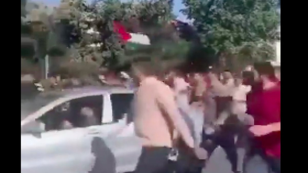 Ürdünlüler tekbirlerle Filistin sınırına gidiyor