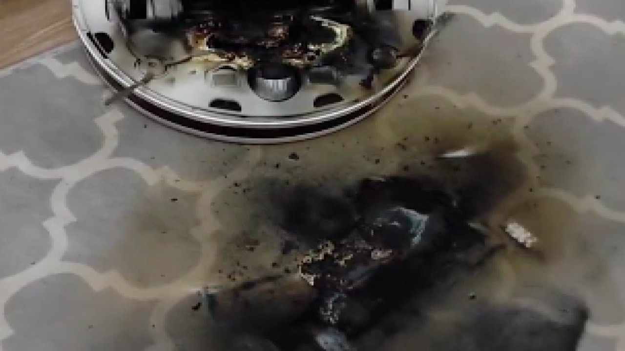 Robot süpürge patladı!