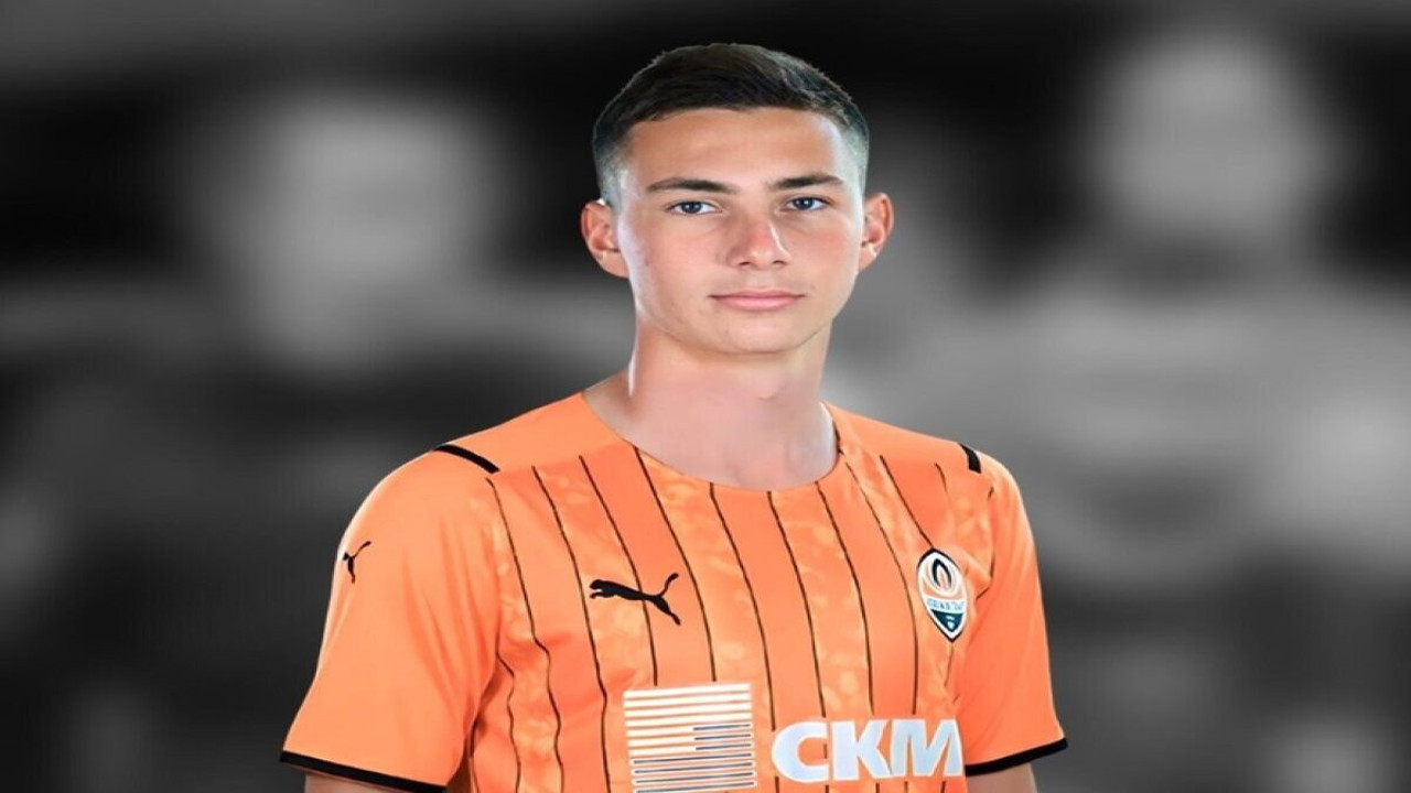 Shaktarlı oyuncu Rusya'yı destekledi. Önce takım arkadaşları dövdü sonra ülkesine geri dönemedi