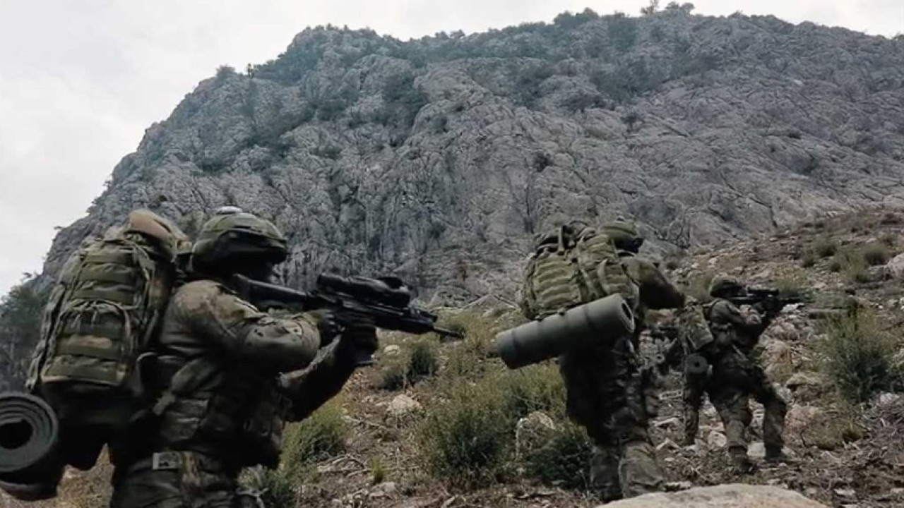 Irak'ın kuzeyinde 2 terörist etkisiz hale getirildi (15 Ekim 2023)