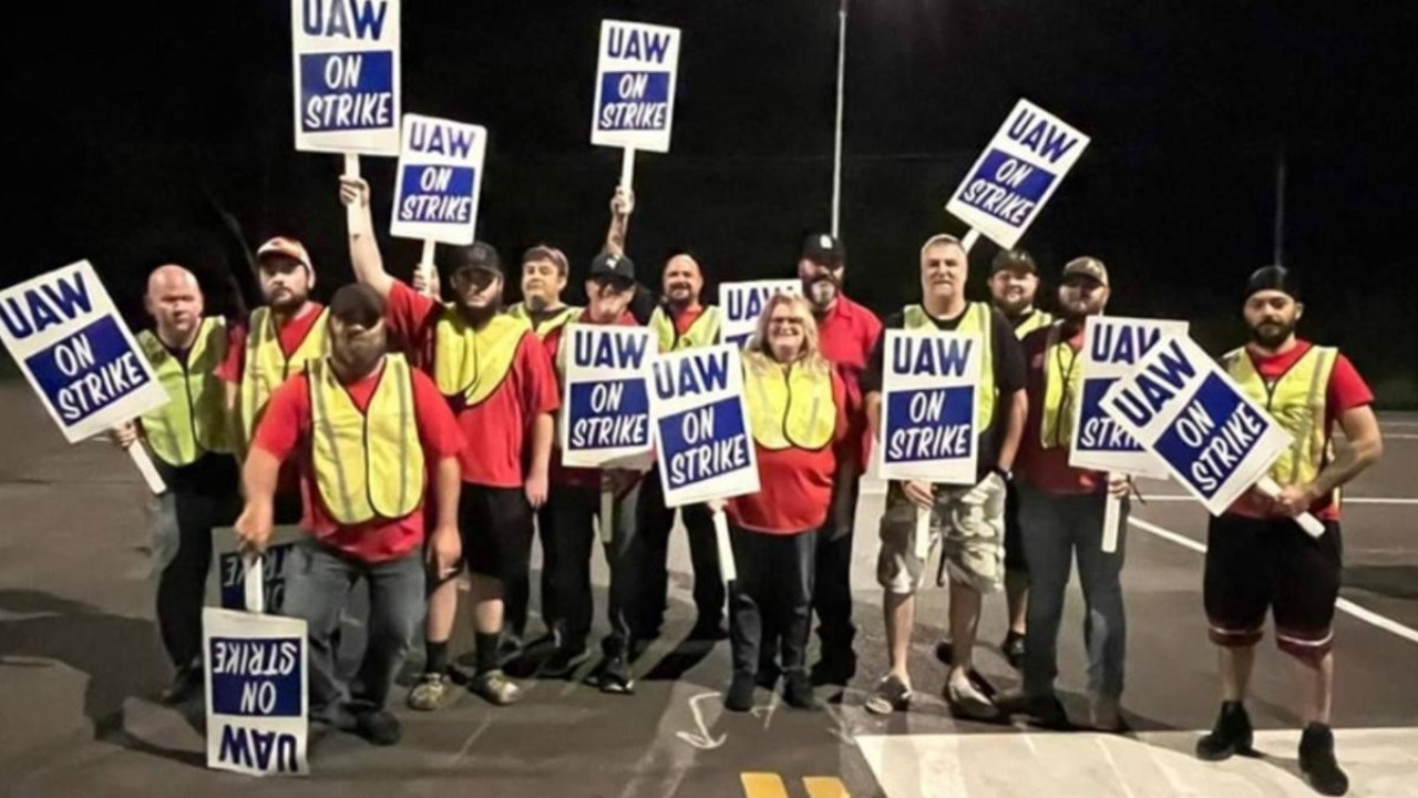 ABD’de otomotiv işçilerinin grevi 7,7 milyar dolarlık kayba yol açtı