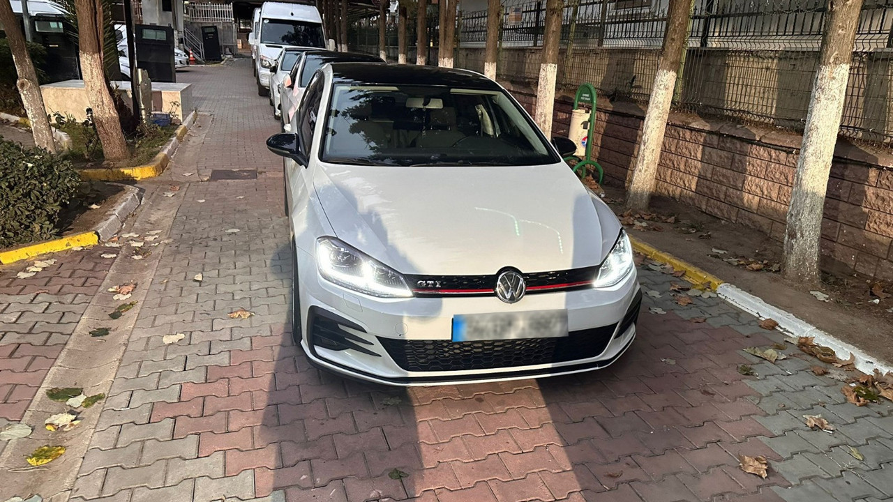 Yolu trafiğe kapatarak konvoy yapan sürücülere para cezası