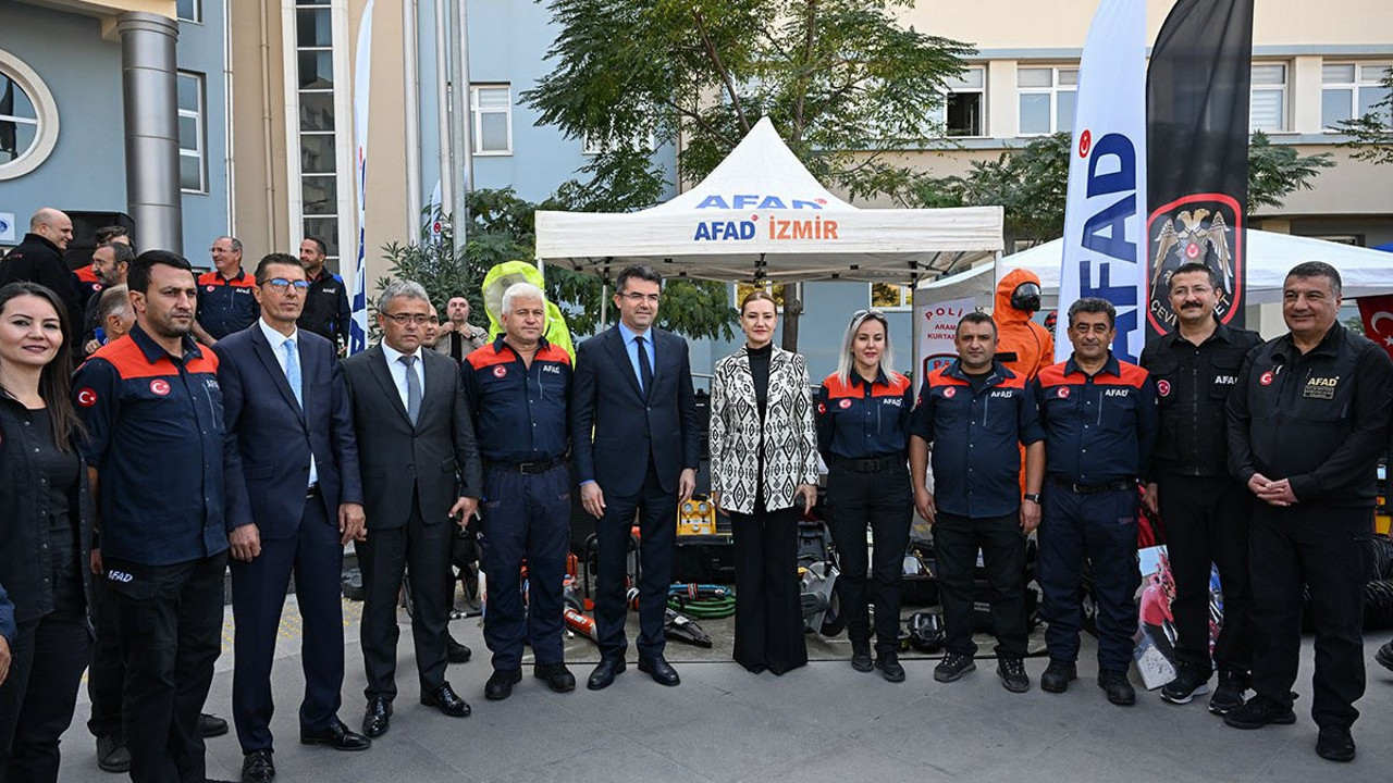 Dokuz Eylül Üniversitesince kurulan 4 sismometre AFAD'a devredildi