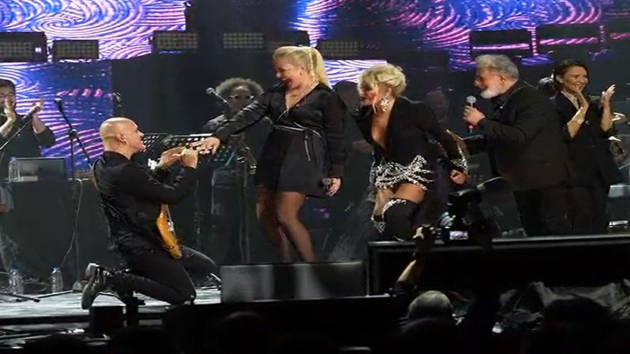 Ajda Pekkan vokalistini gitarcısına kaptırdı