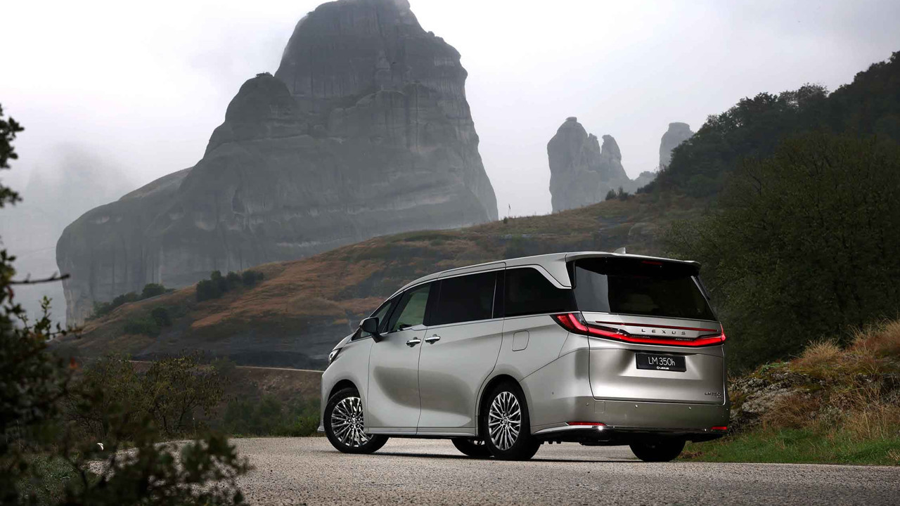 10.9 milyon TL’lik Lexus LM’ler 5 günde satıldı