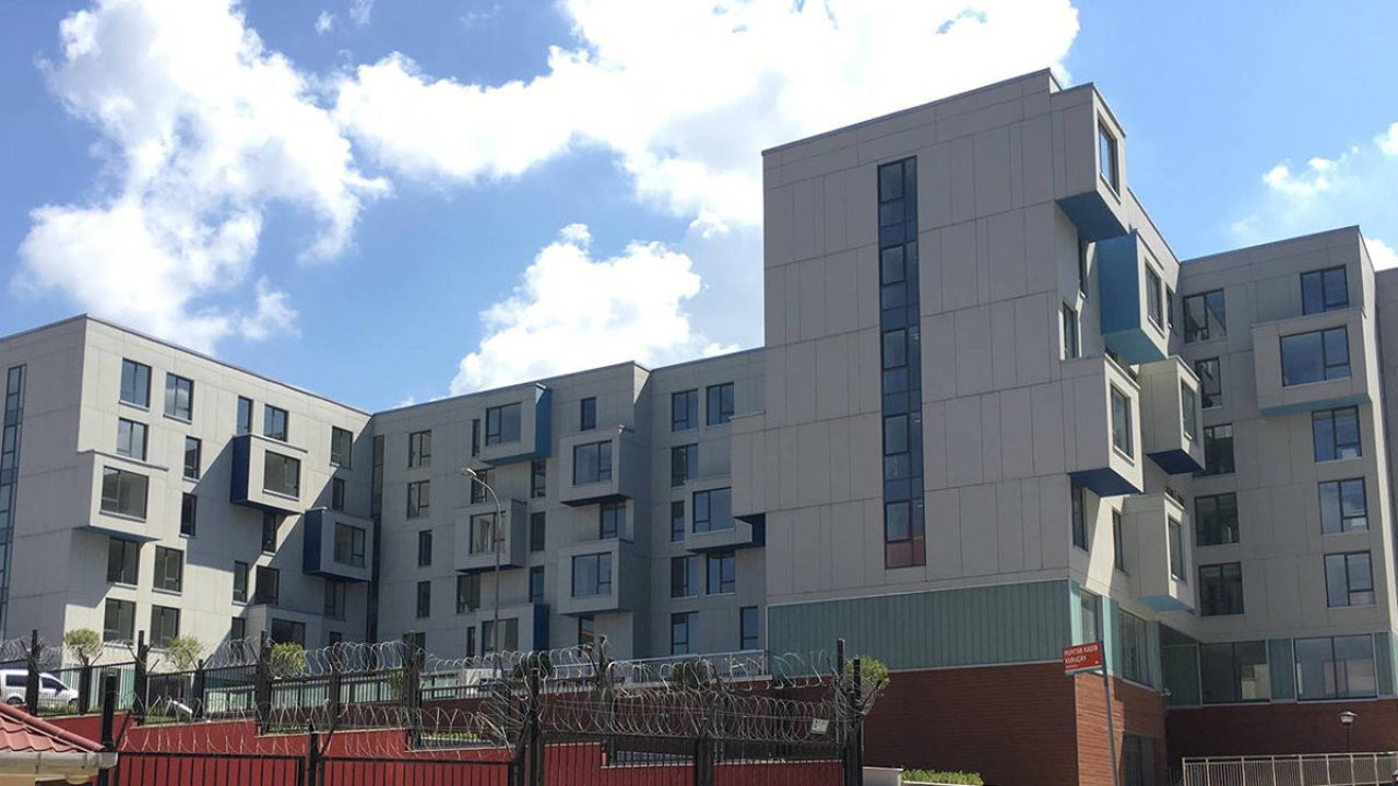 İBB’nin yeni yurt açmasına AKP ve MHP engeli. İktidara yakın vakıflardan taraf oldular