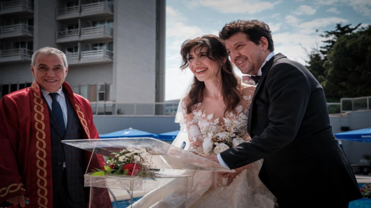 İlker Aksum baba oluyor. Düğünden 4 ay sonra müjdeli haber geldi