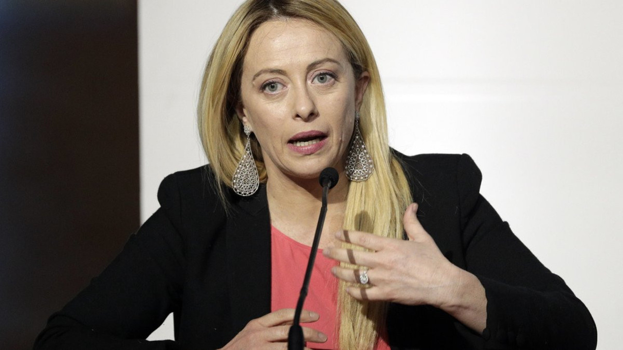 Meloni'den düzensiz göç çıkışı