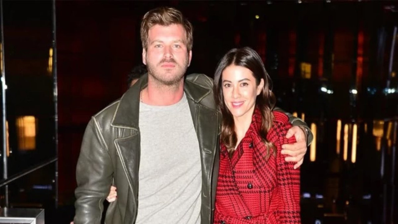 Kıvanç Tatlıtuğ'un çıplak hali olay olmuştu. Eşi Başak Dizer o sahne hakkında konuştu