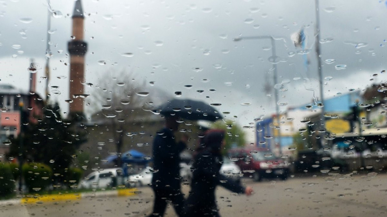 Bayburt'ta gök gürültülü sağanak yağış beklentisi