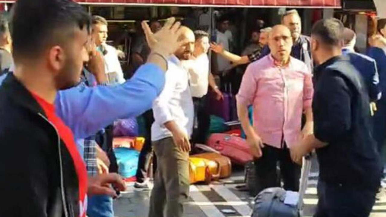 Esnafların ‘eşya koyma’ kavgasında silahlar konuştu: 1’i turist 3 yaralı