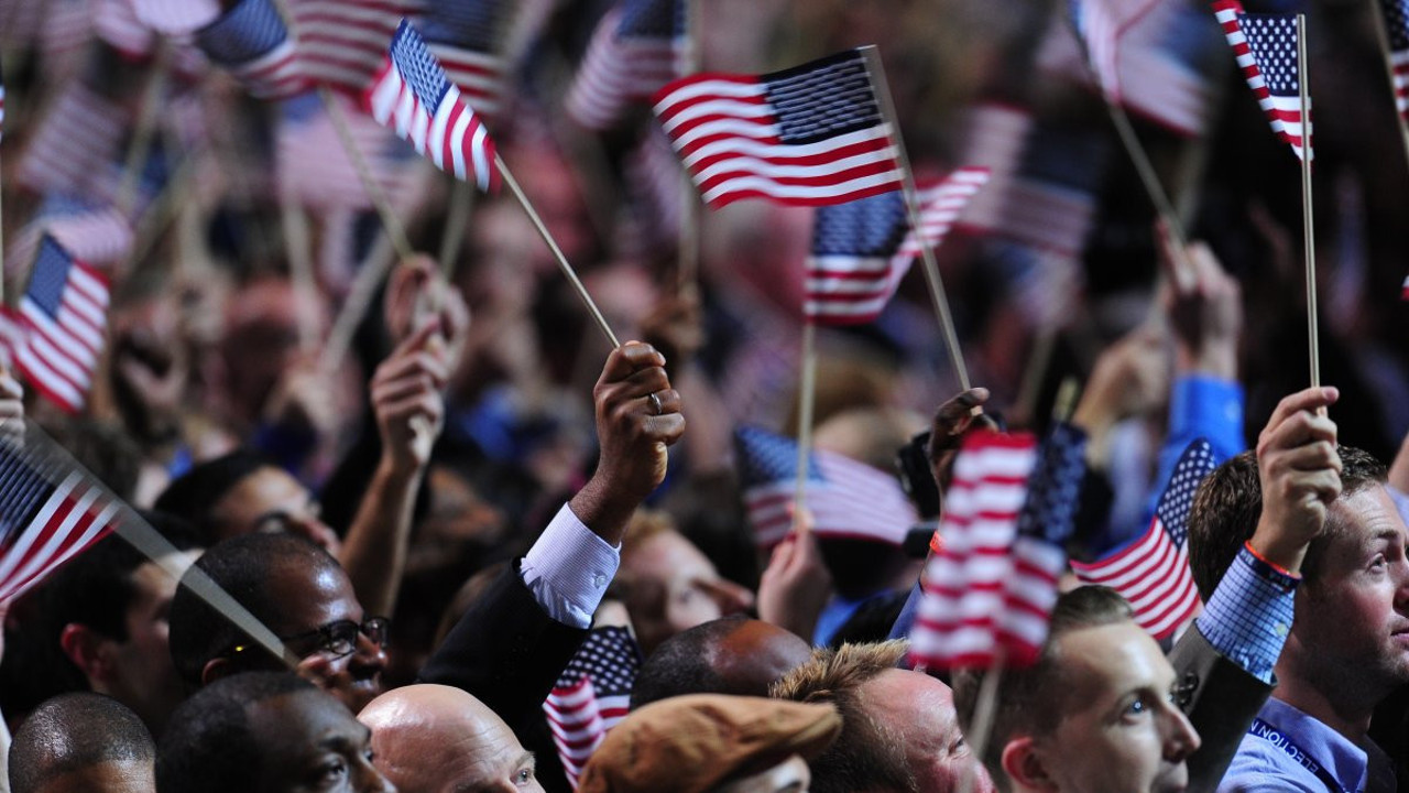 ABD başkanlık seçimlerinde şok. Ünlü isim adaylıktan çekildi