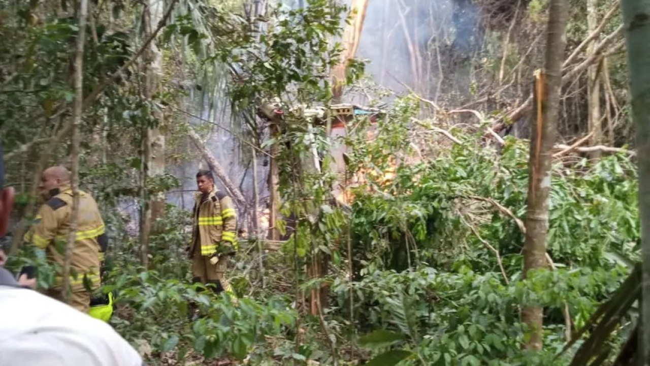 Brezilya'da küçük uçak düştü: 12 ölü