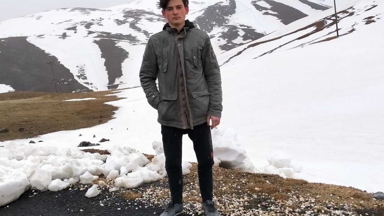 Kesilen ağaç 20 yaşındaki gencin sonu oldu