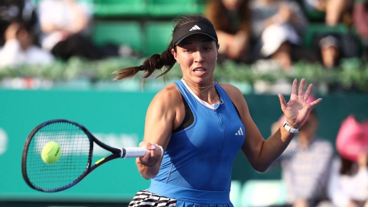 WTA Finalleri'nde ilk yarı finalist belli oldu