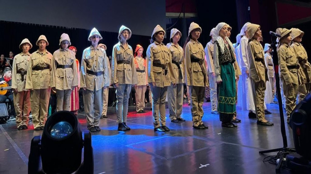 500 kişilik dev kadro ile 100'üncü yıl kutlaması