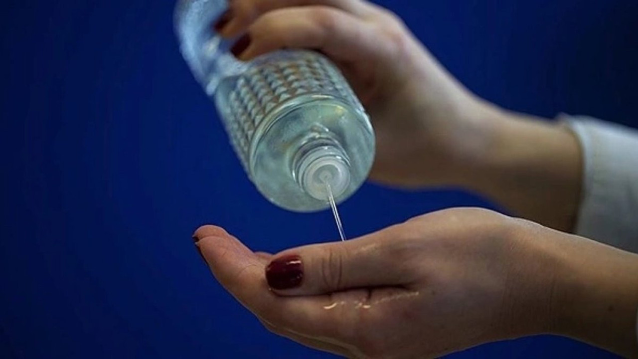 Kolonya içen şahıs hastanelik oldu