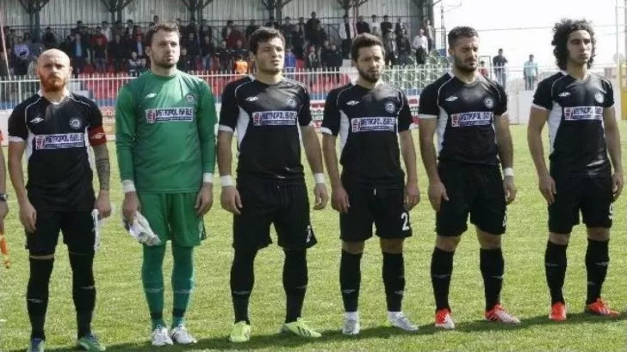 Adana Demirspor'un ön liberosu 2. Lig'den
