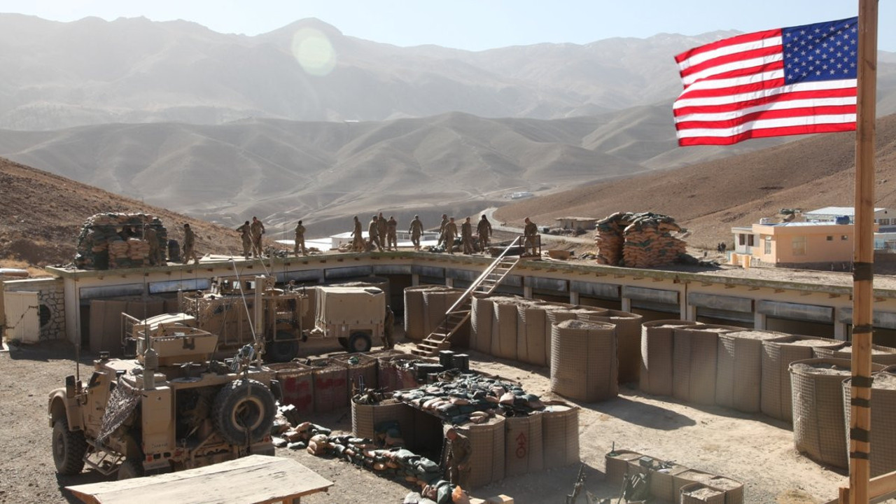 Suriye'de ABD üslerine saldırı