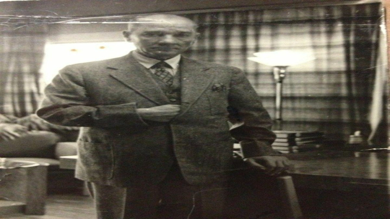 Emekli Tuğgeneral Naim Babüroğlu Atatürk’ün hasta yatağında söylediği o sözleri açıkladı