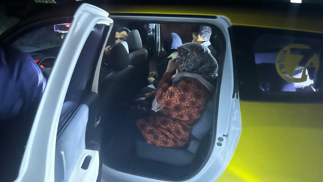 Çanakkale'de 8 kaçak göçmen ile 1 organizatör yakalandı