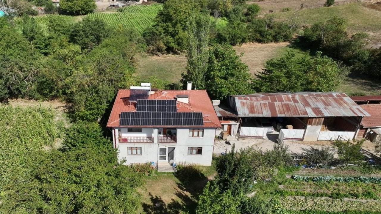 Köylüler artık elektrik ücreti ödemeyecekler