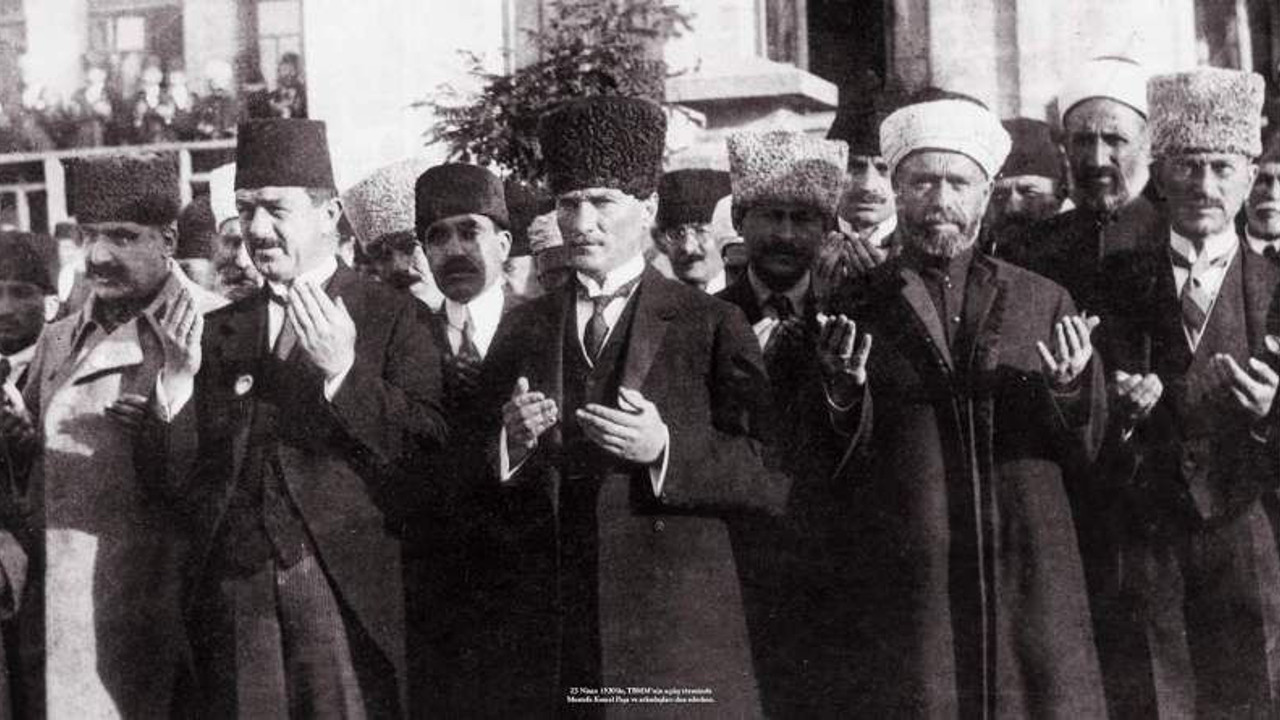 İlahiyatçı Cemil Kılıç: Atatürk karşıtlığı doğrudan doğruya İslam karşıtlığıdır