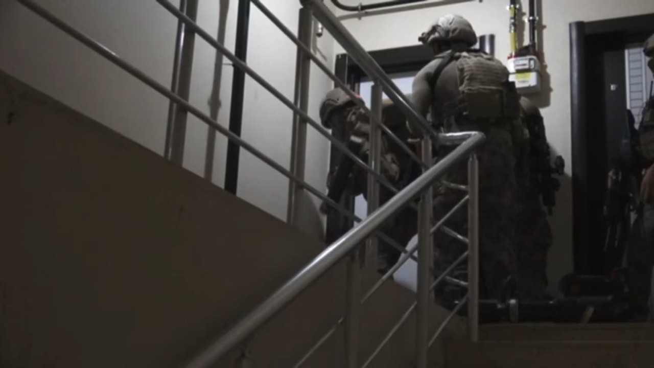 Artuklu ve Kızıltepe’de 17 adrese uyuşturucu operasyonu: 11 tutuklama