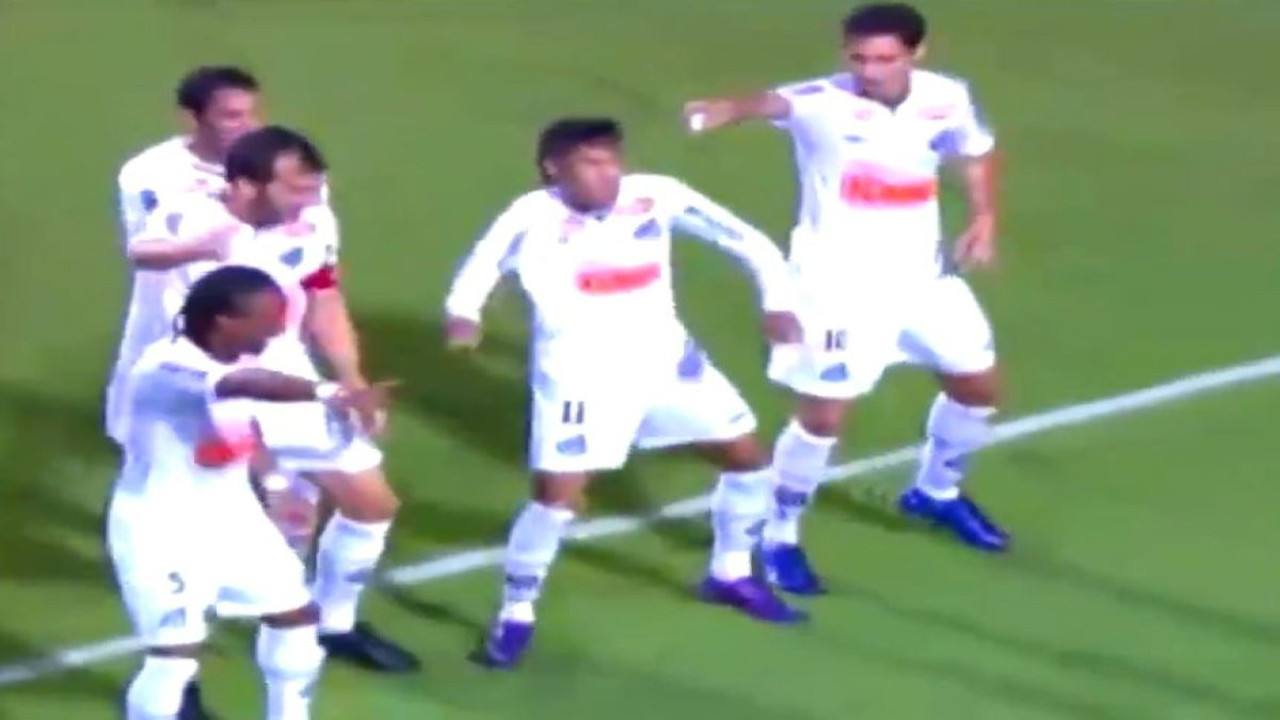 Gol atınca bütün futbolcular o çocuk gibi sevinmişti. Lösemi hastası çocuğun son arzusunu yerine getirmişti