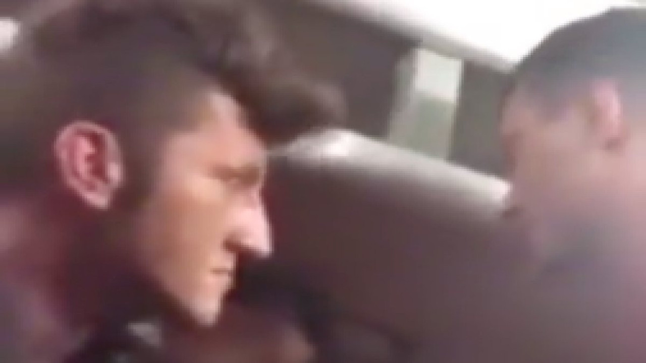 Antalya'da tartışan iki kişi birbirlerinin Adanalı olduğunu öğrenince bakın ne oldu