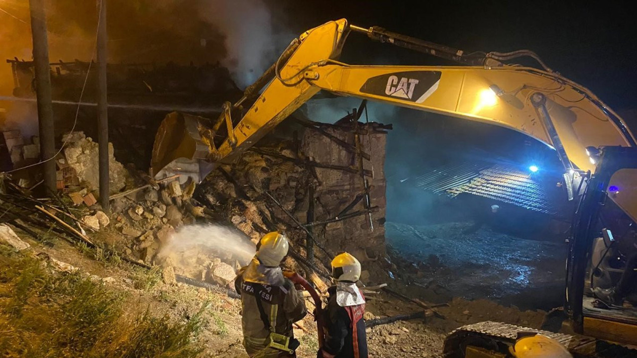 Ankara'da ahır yangını