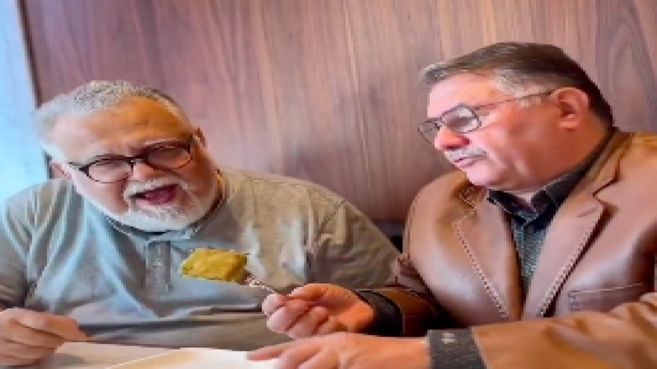 Celal Şengör'ün baklava heyecanı izleyenleri gülümsetti