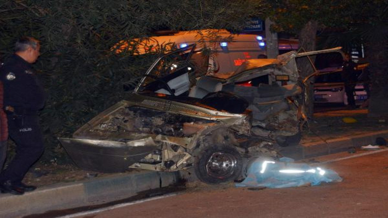 Kontrolden çıkan otomobil refüje ve ağaçlara çarptı: 3 ölü, 2 yaralı