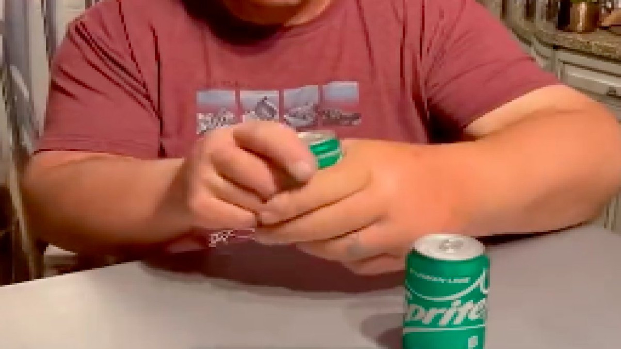 Dünyanın en büyük ellerine sahip olan adam