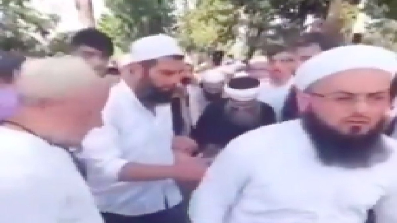 Cübbeli Ahmet Hoca'nın korumaları ile yürüdüğü video gündem oldu