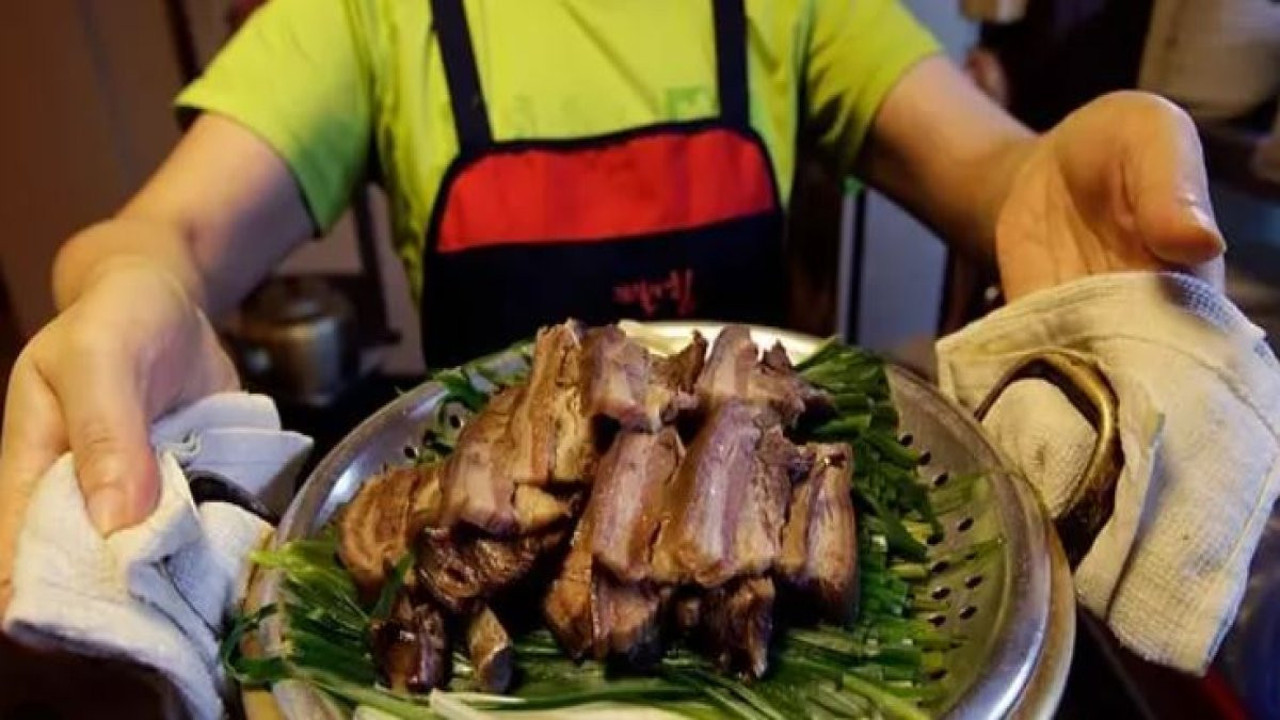 Köpek eti yemek yasaklanıyor