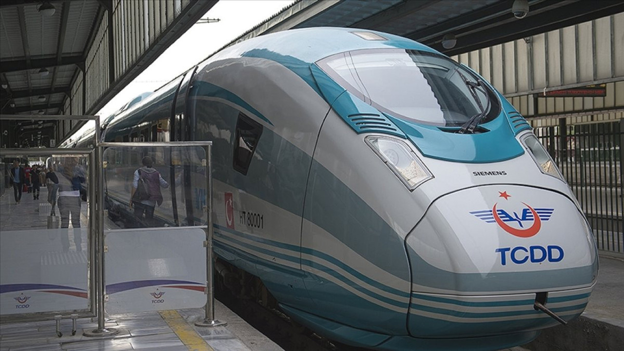 Trenlerde öğretmenlere özel indirim