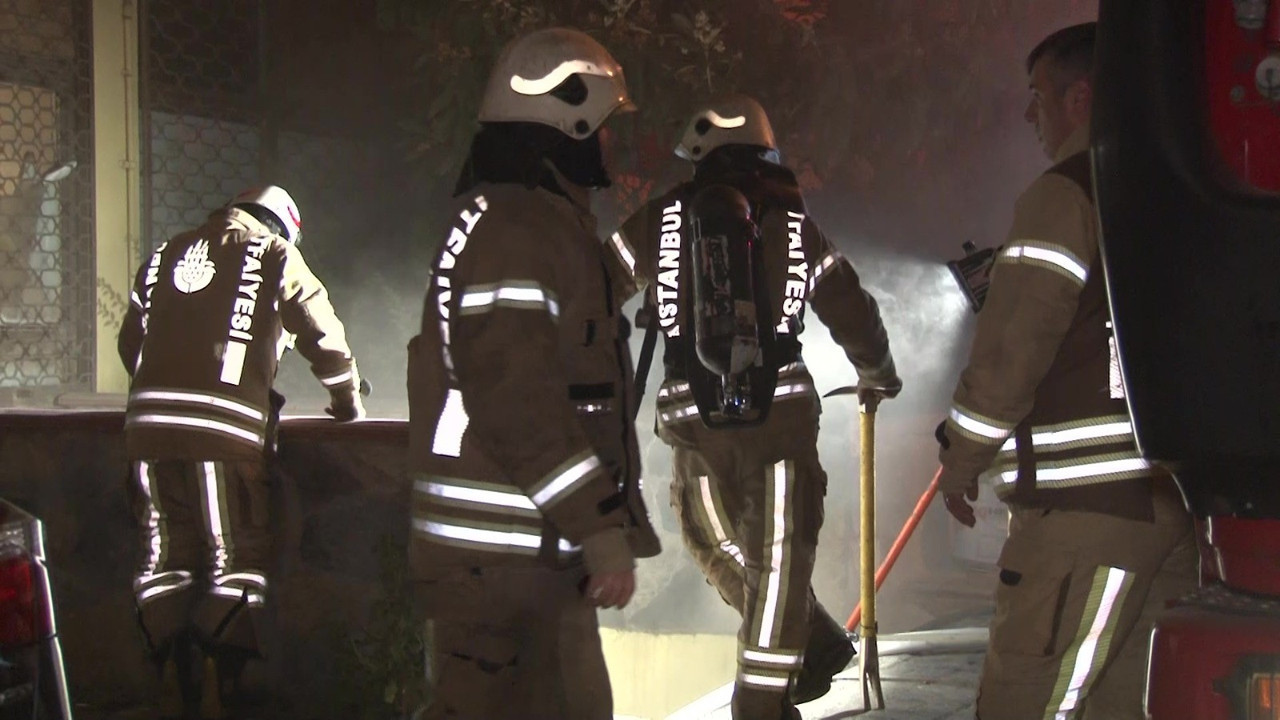 Ümraniye'de marangozhanede korkutan yangın