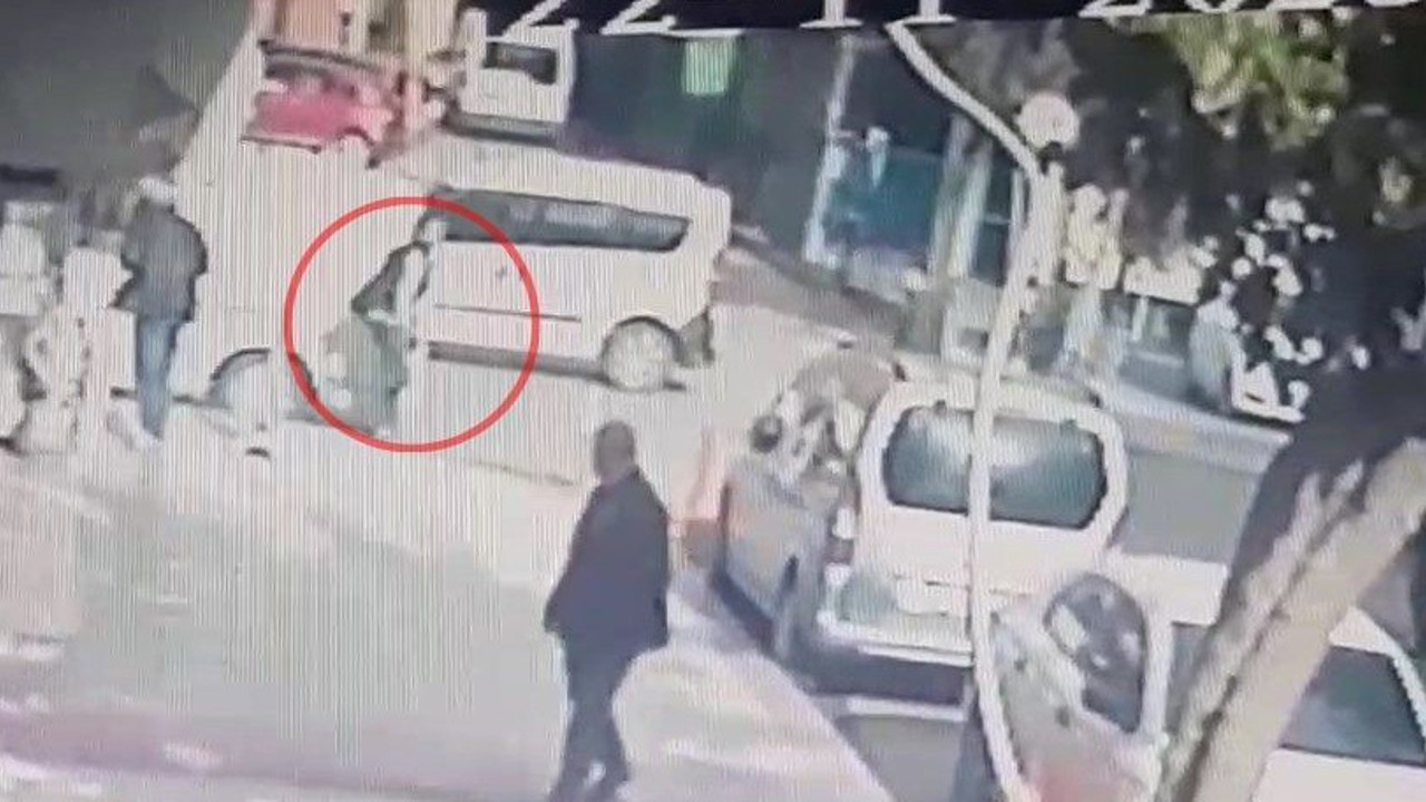 Eski karısını öldürdü arkasına bakmadan kaçtı