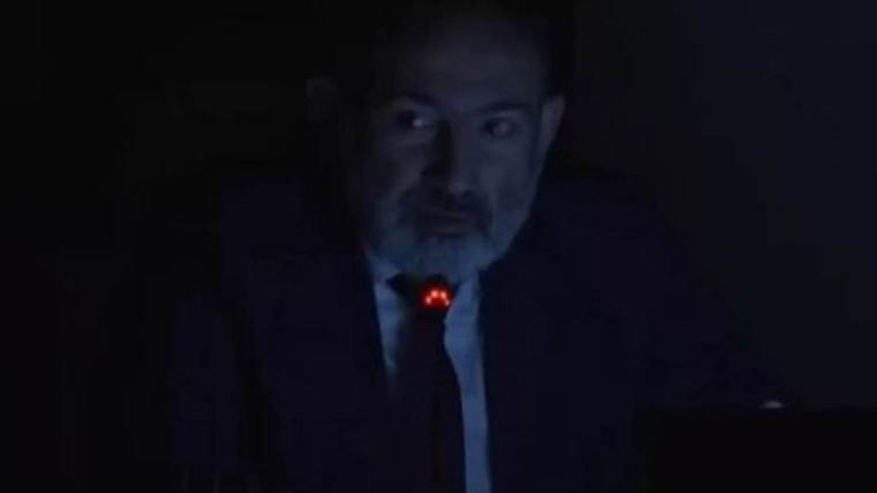 Paşinyan konuşurken elektrikler kesildi, bakan azarı yedi: Daha ne kadar talimat vereyim?