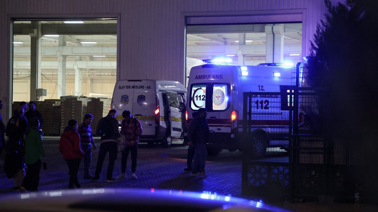 Konya'da mobilya fabrikasında yangın (24 Kasım 2023)