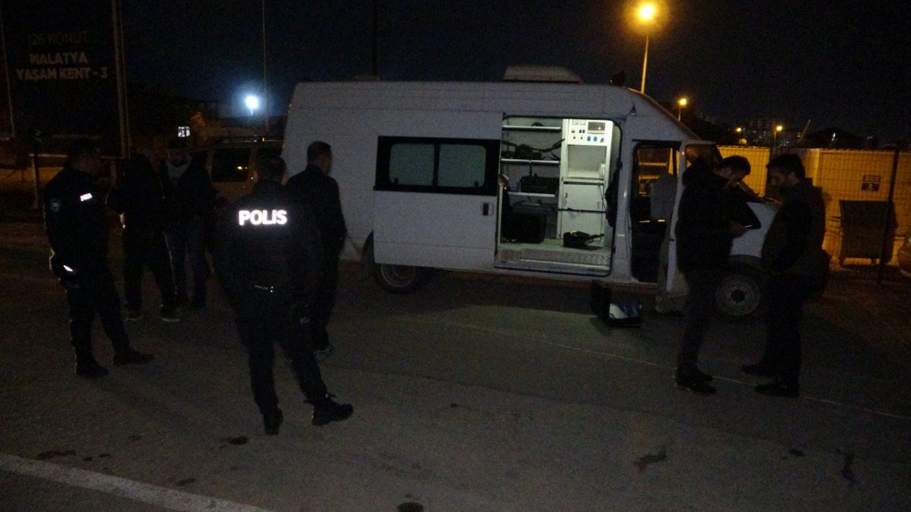 Malatya’da konteyner kentte şüpheli çanta paniği