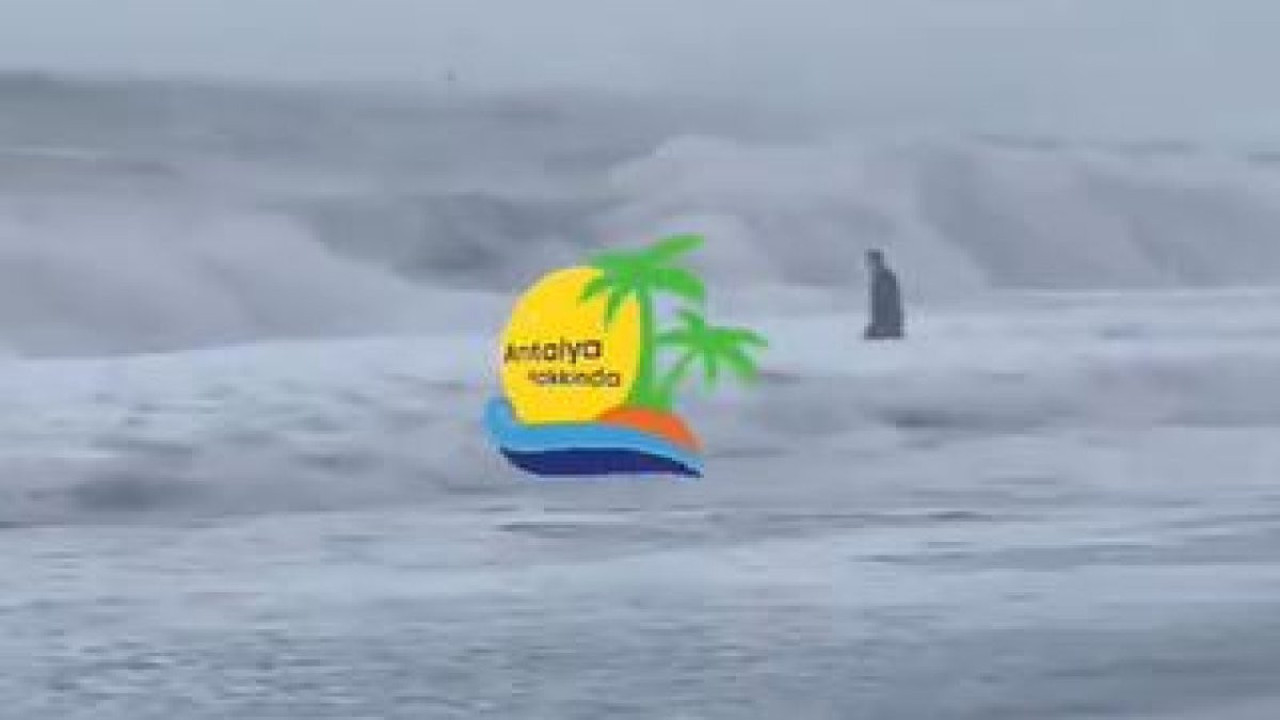 İntihar eden adamın yardımına koşacaklarına videosunu çektiler