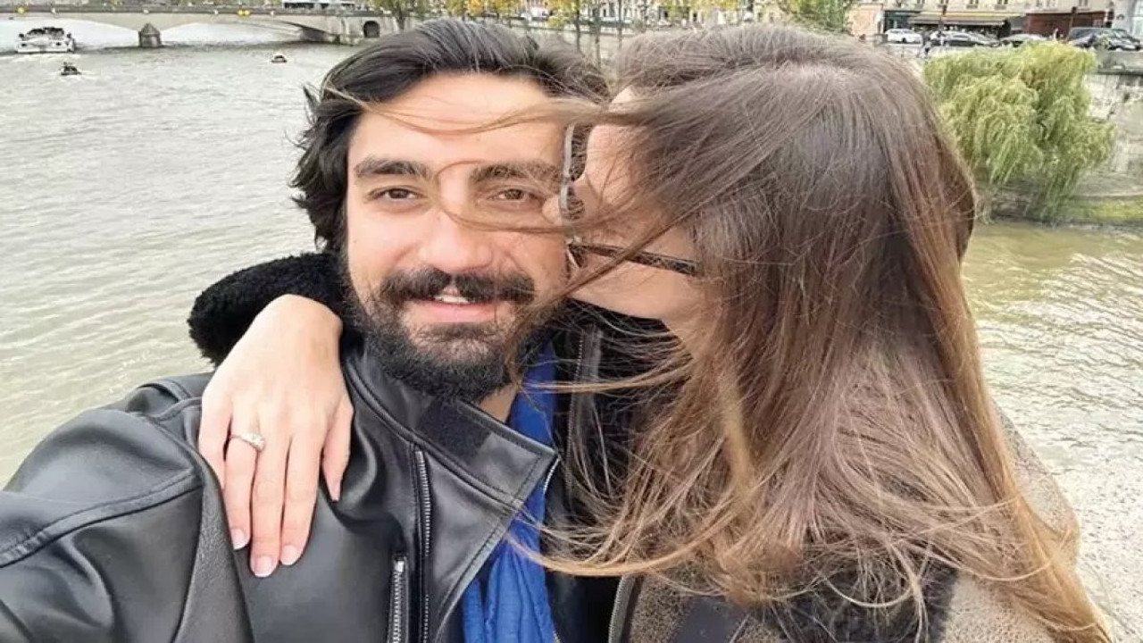 Alina Boz ile Umut Evirgen Paris’te nişanlandı. Düğün tarihi de belli oldu